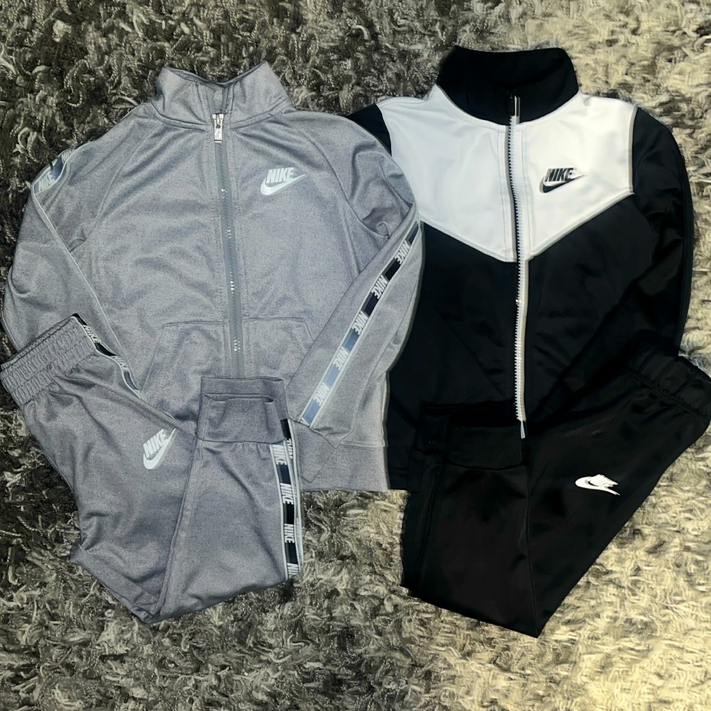 Nike pants sets for toddler.